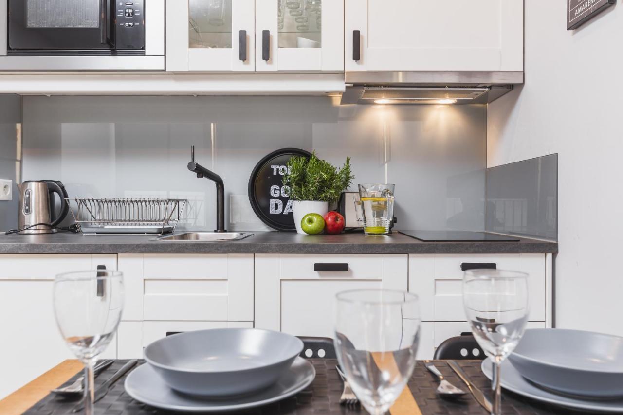 Sunflower Apartment Old Town Krakow Bagian luar foto